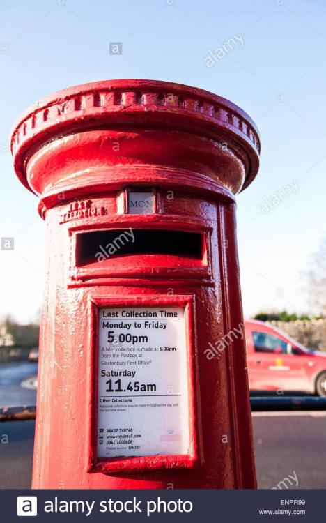 red-post-box-in-glastonbury-somerset-england-glastonbury-has-a-new-ENRR99.thumb.jpg.e4dea4f46b9ff2a519055f4eaf576521.jpg