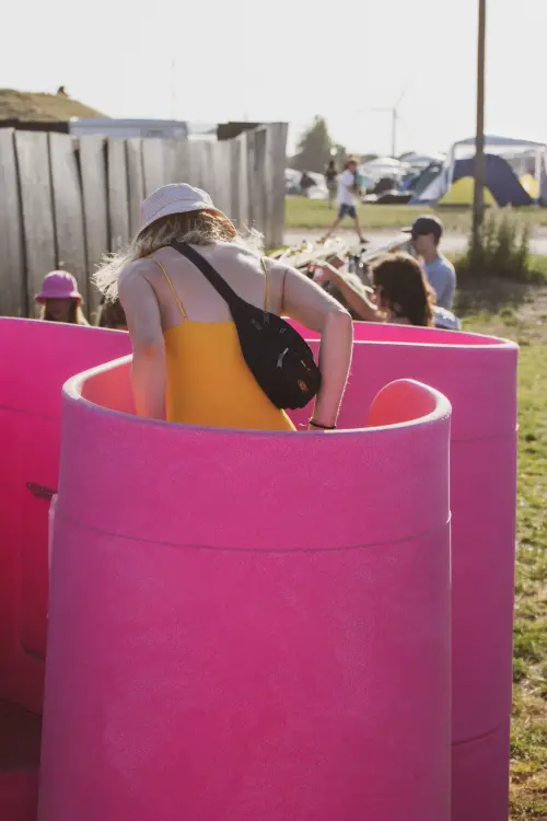 lapee-female-urinal-pink-plastic-portable-toilet-festivals-outdoor-events_dezeen_2364_col_4.thumb.png.e7f585abe5d0d62a9d9a969257a972e0.png