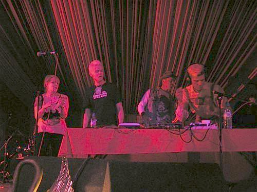 DJ Sammy Jo / Sissor Sisters @ Glastonbury Festival 2005