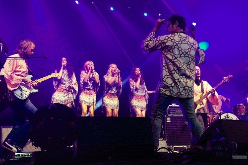 The Polyphonic Spree @ Isle of Wight Festival 2014