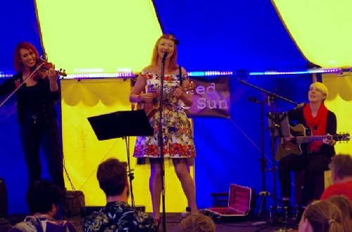 Vix & Her MsChiefs @ The Acoustic Festival of Britain 2015