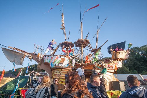 Mr Wilson's Second Liners: Bestival 2015