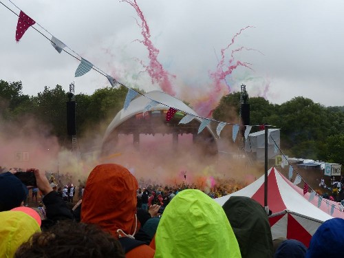 around the festival site (paint fight)
