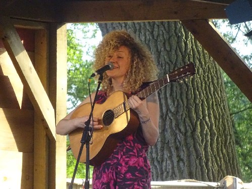 Fiona Bevan @ Red Rooster Festival 2019